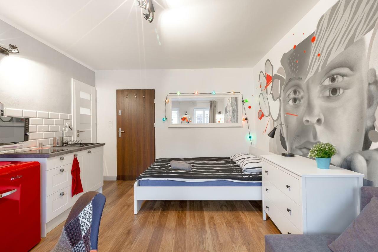 Lipstick House Rynek Apartment วรอตซวาฟ ภายนอก รูปภาพ